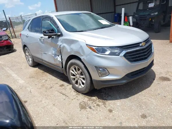 2GNAXJEV9J6199771 2018 CHEVROLET EQUINOX - Image 1