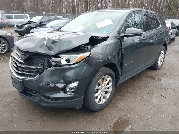 2GNAXJEV9J6249990 2018 CHEVROLET EQUINOX - Image 2