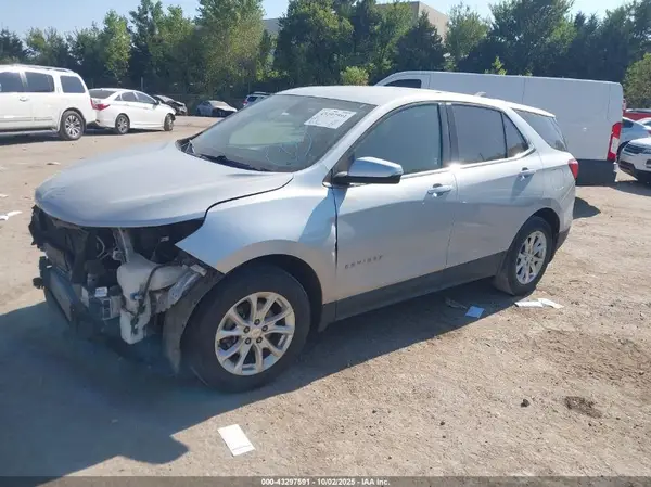 2GNAXJEV9J6274534 2018 CHEVROLET EQUINOX - Image 2