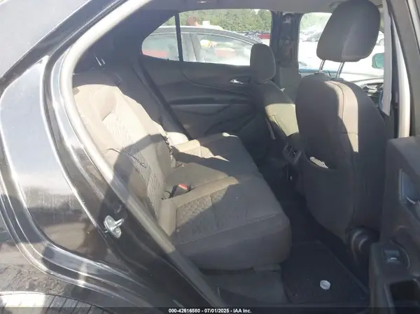 2GNAXJEV9J6287557 2018 CHEVROLET EQUINOX - Image 8