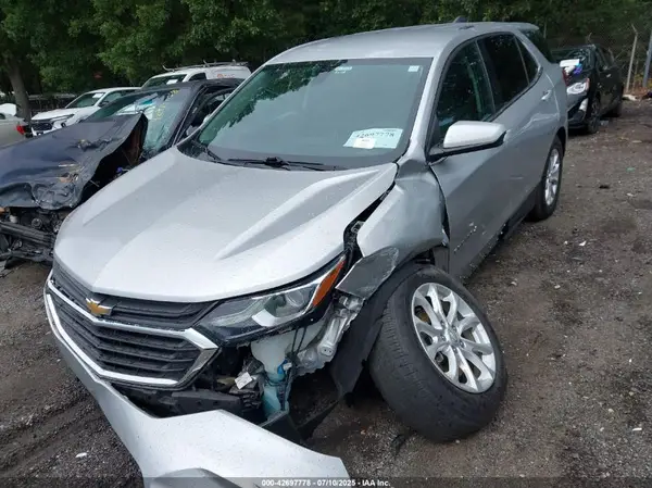 2GNAXJEV9J6308245 2018 CHEVROLET EQUINOX - Image 2