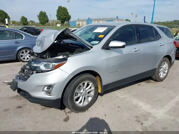 2GNAXJEV9J6309055 2018 CHEVROLET EQUINOX - Image 2