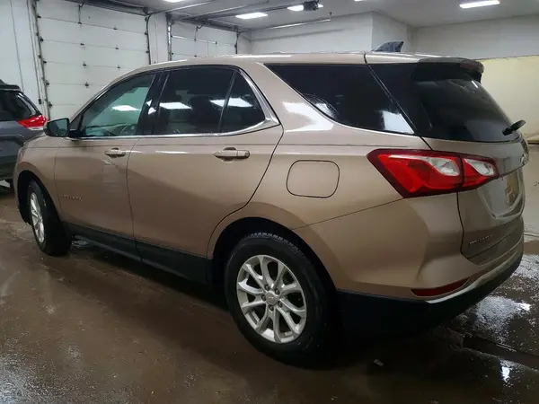 2GNAXJEV9J6316670 2018 CHEVROLET EQUINOX - Image 2