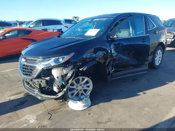 2GNAXJEV9J6325532 2018 CHEVROLET EQUINOX - Image 2