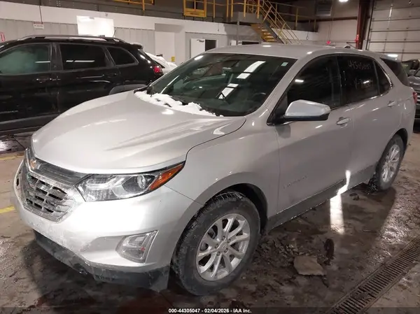 2GNAXJEV9J6342184 2018 CHEVROLET EQUINOX - Image 2