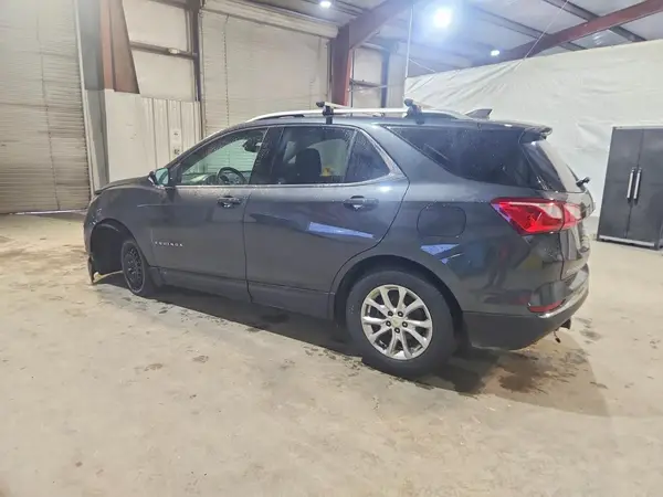 2GNAXJEV9J6347420 2018 CHEVROLET EQUINOX - Image 2