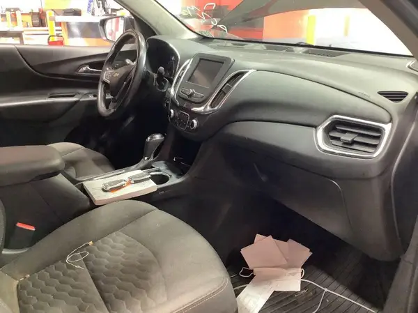2GNAXJEV9L6236188 2020 CHEVROLET EQUINOX - Image 2