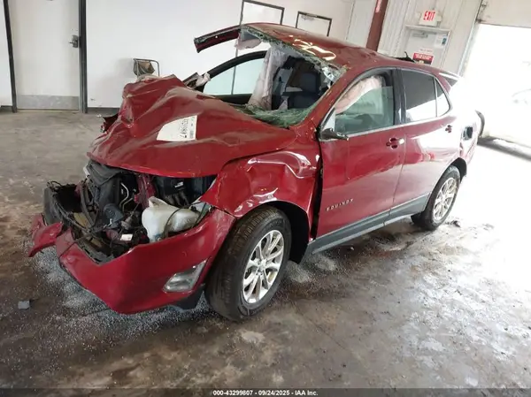 2GNAXJEV9L6261995 2020 CHEVROLET EQUINOX - Image 2