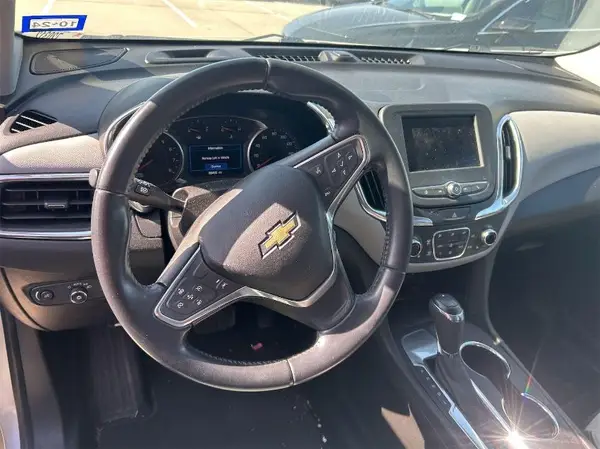 2GNAXJEV9M6106137 2021 CHEVROLET EQUINOX - Image 1