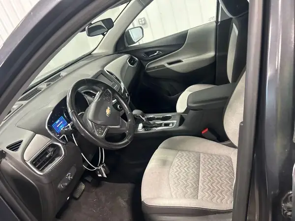 2GNAXJEV9N6129290 2022 CHEVROLET EQUINOX - Image 2