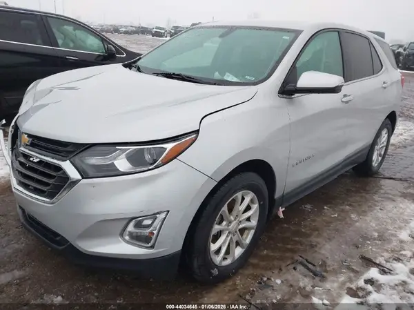 2GNAXJEVXJ6178296 2018 CHEVROLET EQUINOX - Image 2