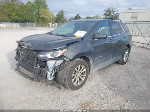 2GNAXJEVXJ6181974 2018 CHEVROLET EQUINOX - Image 2
