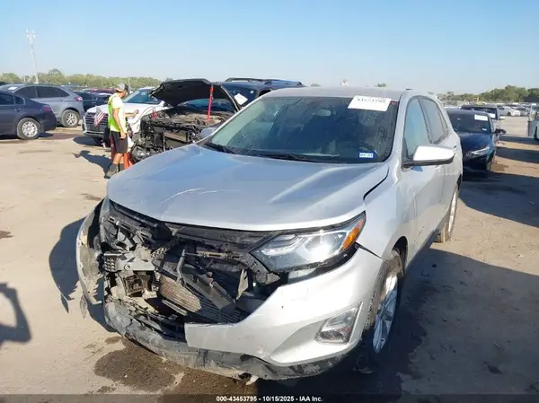 2GNAXJEVXJ6188018 2018 CHEVROLET EQUINOX - Image 2
