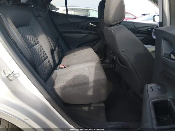 2GNAXJEVXJ6199097 2018 CHEVROLET EQUINOX - Image 8