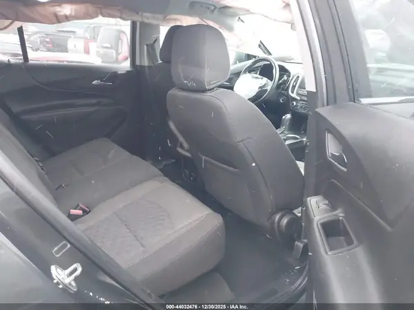 2GNAXJEVXJ6201396 2018 CHEVROLET EQUINOX - Image 8