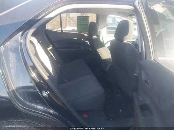 2GNAXJEVXJ6212799 2018 CHEVROLET EQUINOX - Image 8