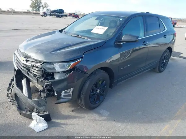 2GNAXJEVXJ6236052 2018 CHEVROLET EQUINOX - Image 2