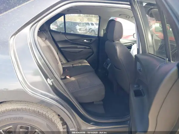 2GNAXJEVXJ6236052 2018 CHEVROLET EQUINOX - Image 8
