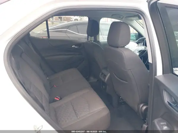 2GNAXJEVXJ6240473 2018 CHEVROLET EQUINOX - Image 8