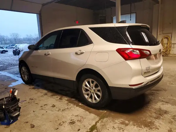 2GNAXJEVXJ6241607 2018 CHEVROLET EQUINOX - Image 2