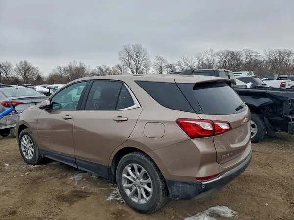 2GNAXJEVXJ6262277 2018 CHEVROLET EQUINOX - Image 2
