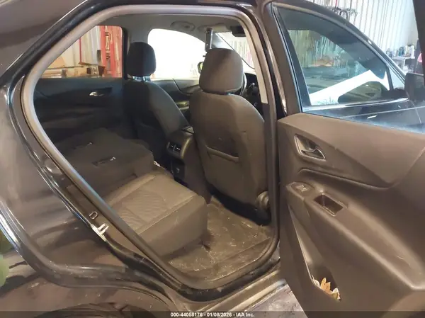 2GNAXJEVXJ6286224 2018 CHEVROLET EQUINOX - Image 8
