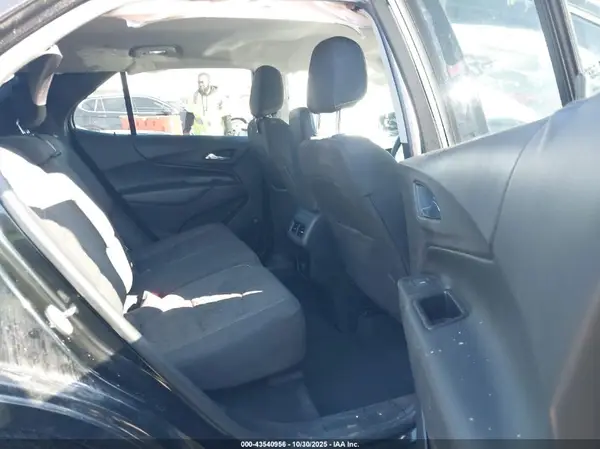 2GNAXJEVXJ6294548 2018 CHEVROLET EQUINOX - Image 8