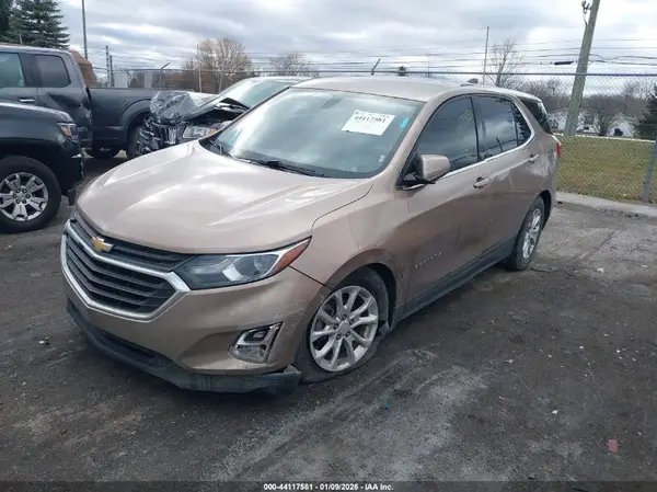 2GNAXJEVXJ6301899 2018 CHEVROLET EQUINOX - Image 2