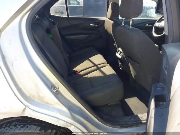 2GNAXJEVXJ6317858 2018 CHEVROLET EQUINOX - Image 8