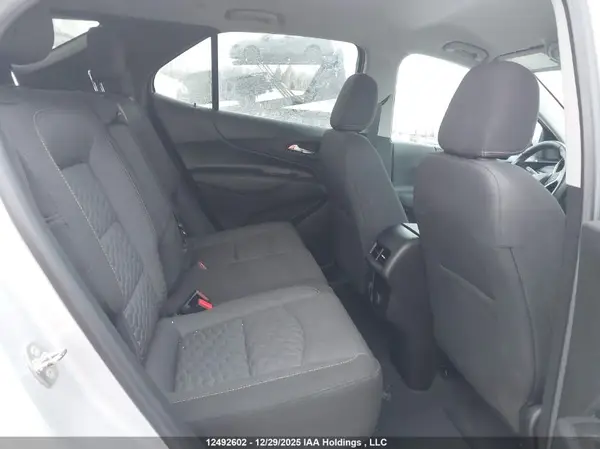 2GNAXJEVXJ6318699 2018 CHEVROLET EQUINOX - Image 8