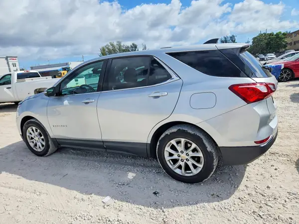 2GNAXJEVXJ6339987 2018 CHEVROLET EQUINOX - Image 2
