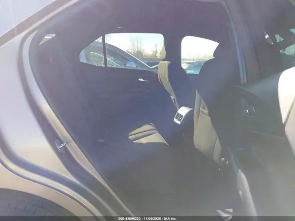 2GNAXJEVXJ6345417 2018 CHEVROLET EQUINOX - Image 8