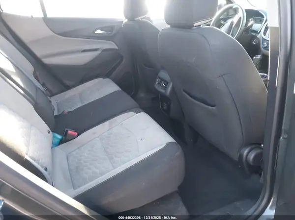 2GNAXKEV0K6123427 2019 CHEVROLET EQUINOX - Image 8