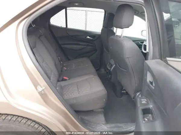 2GNAXKEV0K6128157 2019 CHEVROLET EQUINOX - Image 8