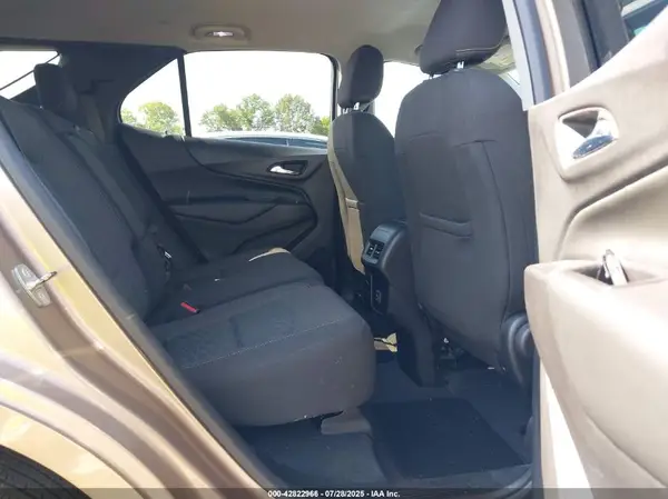 2GNAXKEV0K6136257 2019 CHEVROLET EQUINOX - Image 8