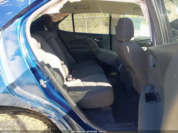2GNAXKEV0K6185300 2019 CHEVROLET EQUINOX - Image 8