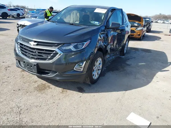 2GNAXKEV1K6107317 2019 CHEVROLET EQUINOX - Image 2