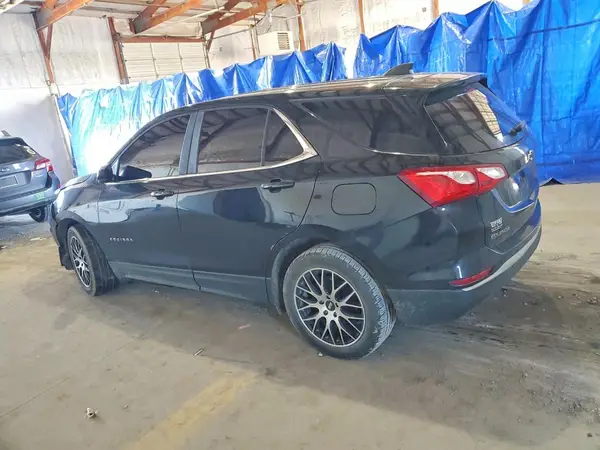 2GNAXKEV1M6105960 2021 CHEVROLET EQUINOX - Image 2