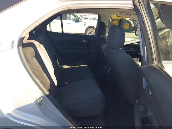 2GNAXKEV2K6129715 2019 CHEVROLET EQUINOX - Image 8