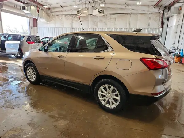 2GNAXKEV2K6136972 2019 CHEVROLET EQUINOX - Image 2