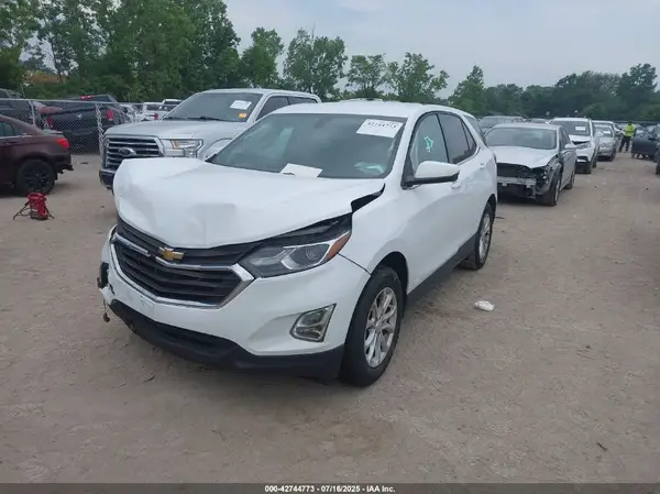2GNAXKEV2K6207152 2019 CHEVROLET EQUINOX - Image 2