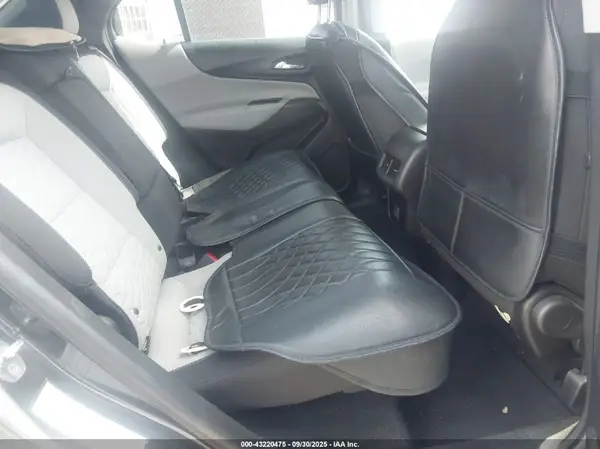 2GNAXKEV2K6211640 2019 CHEVROLET EQUINOX - Image 8