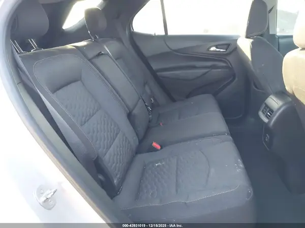 2GNAXKEV2K6301645 2019 CHEVROLET EQUINOX - Image 8