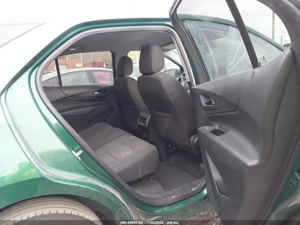 2GNAXKEV3K6112017 2019 CHEVROLET EQUINOX - Image 8