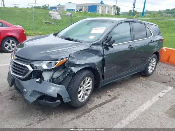 2GNAXKEV3K6125060 2019 CHEVROLET EQUINOX - Image 2