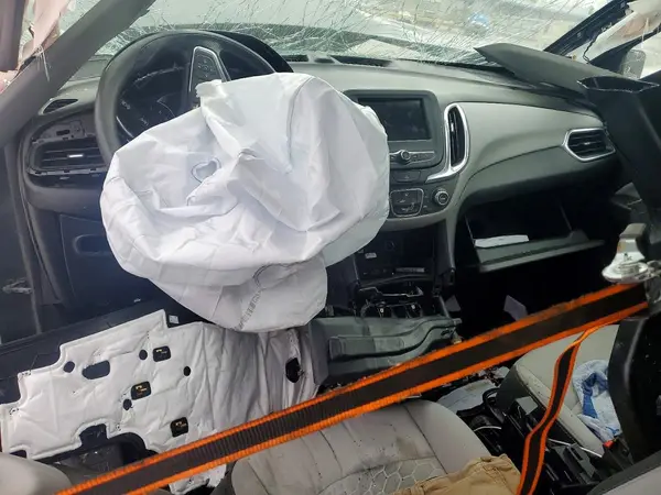 2GNAXKEV3K6144384 2019 CHEVROLET EQUINOX - Image 8