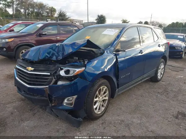 2GNAXKEV3K6256618 2019 CHEVROLET EQUINOX - Image 2