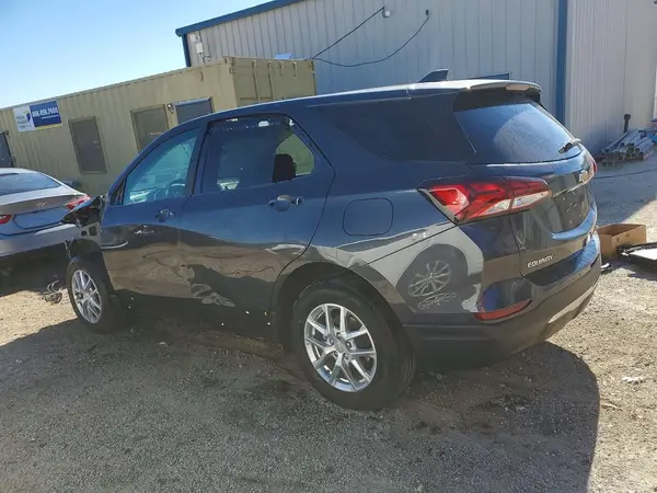 2GNAXKEV3N6153204 2022 CHEVROLET EQUINOX - Image 2
