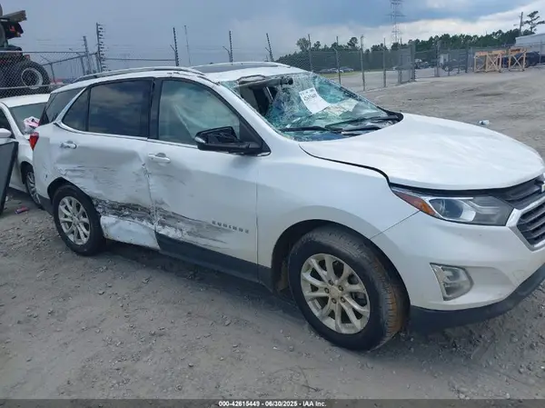 2GNAXKEV4K6137590 2019 CHEVROLET EQUINOX - Image 1