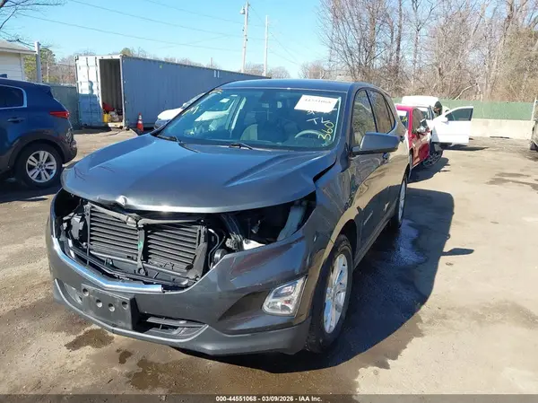 2GNAXKEV4K6247426 2019 CHEVROLET EQUINOX - Image 2